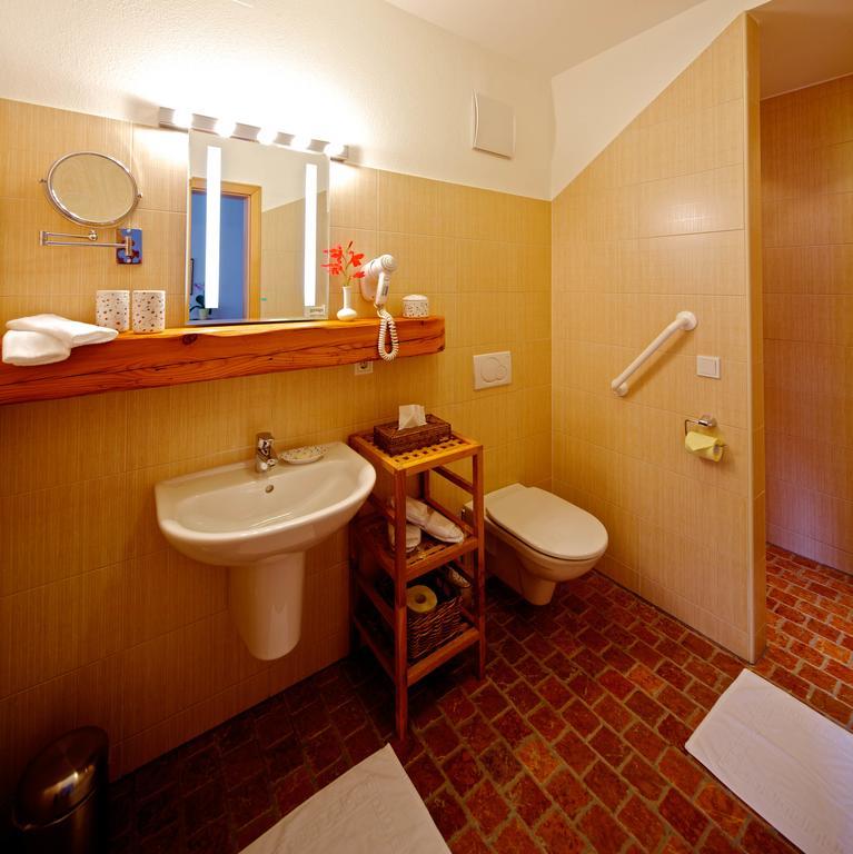Gastehaus Samira Hotel Purbach am Neusiedler See Camera foto